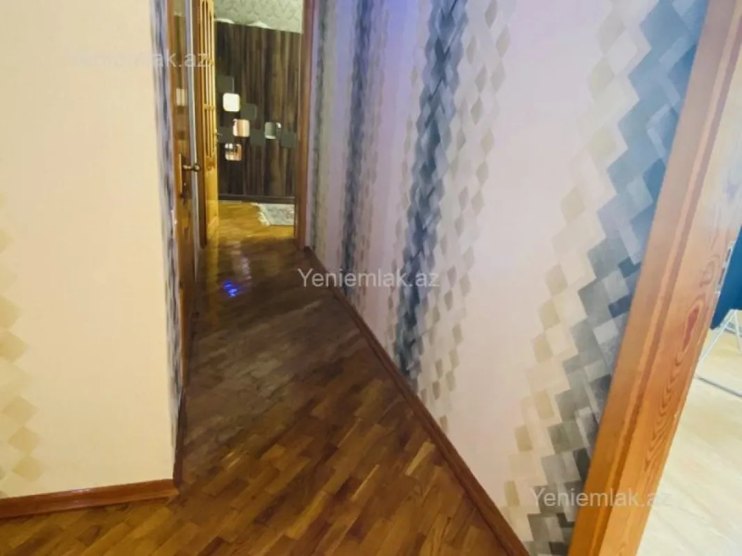 Satılır 2 otaqlı yeni tikili 72 m²