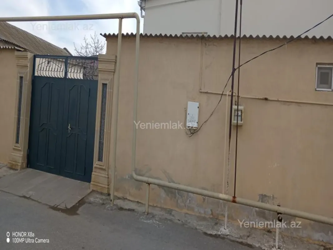 Satılır 4 otaqlı həyət evi 120 m²