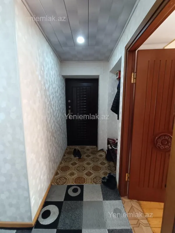 Satılır 3 otaqlı köhnə tikili 70 m²