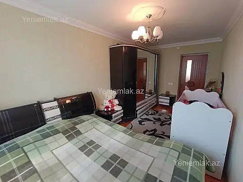 Satılır 3 otaqlı köhnə tikili 70 m²