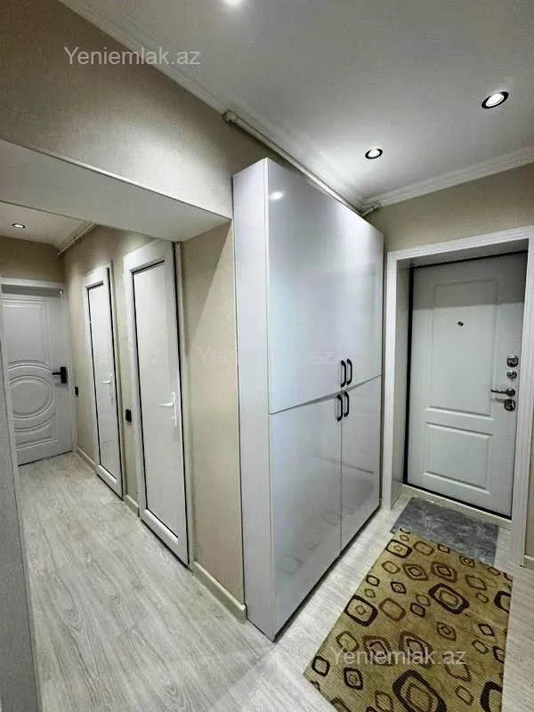 Satılır 3 otaqlı köhnə tikili 70 m²