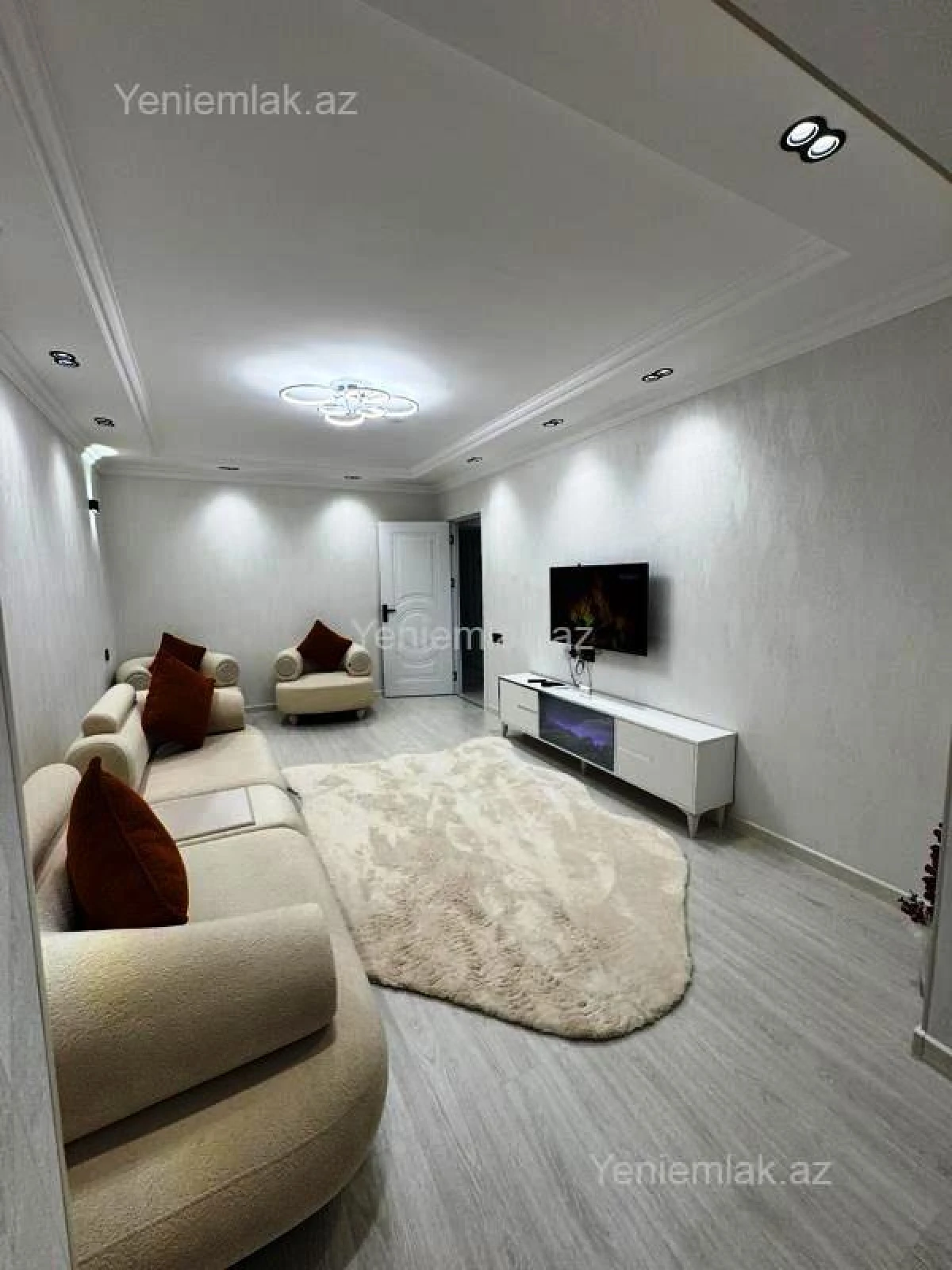 Satılır 3 otaqlı köhnə tikili 70 m²