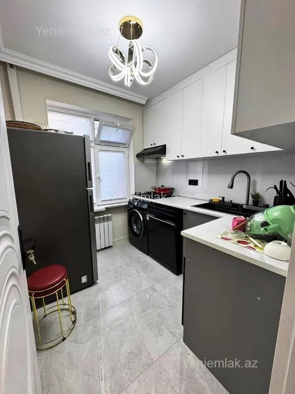 Satılır 3 otaqlı köhnə tikili 70 m²