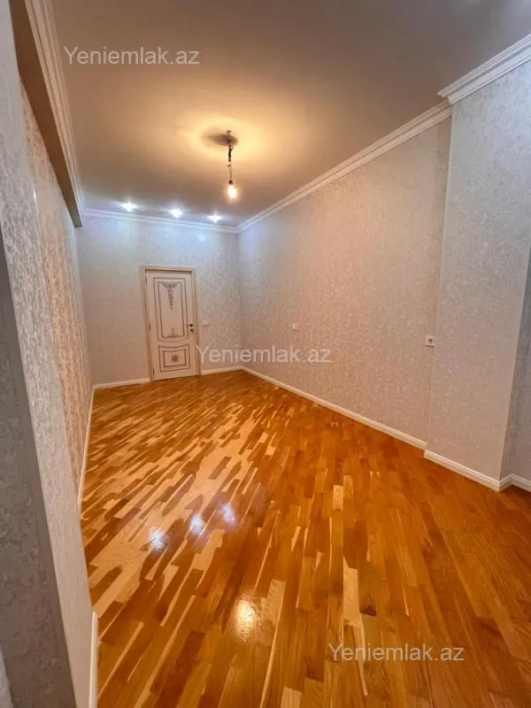 Satılır 3 otaqlı yeni tikili 100 m²