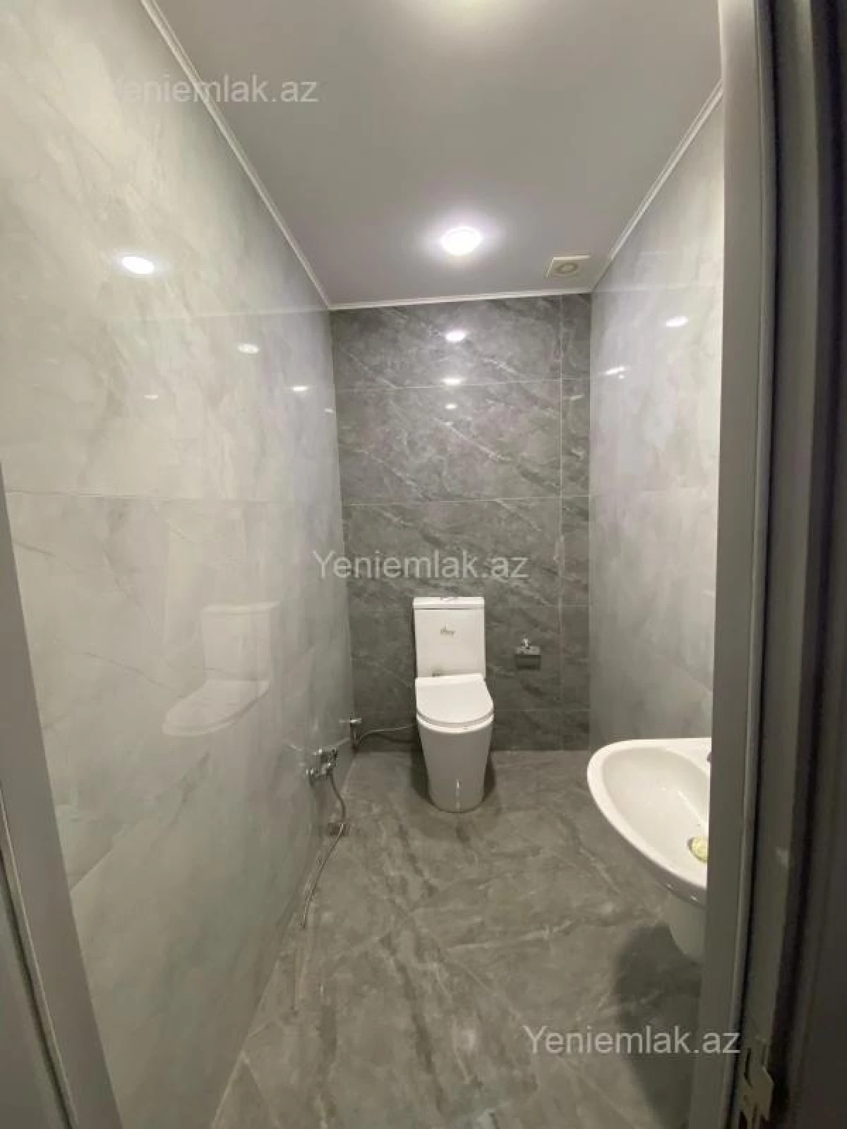 Satılır 3 otaqlı yeni tikili 112 m²