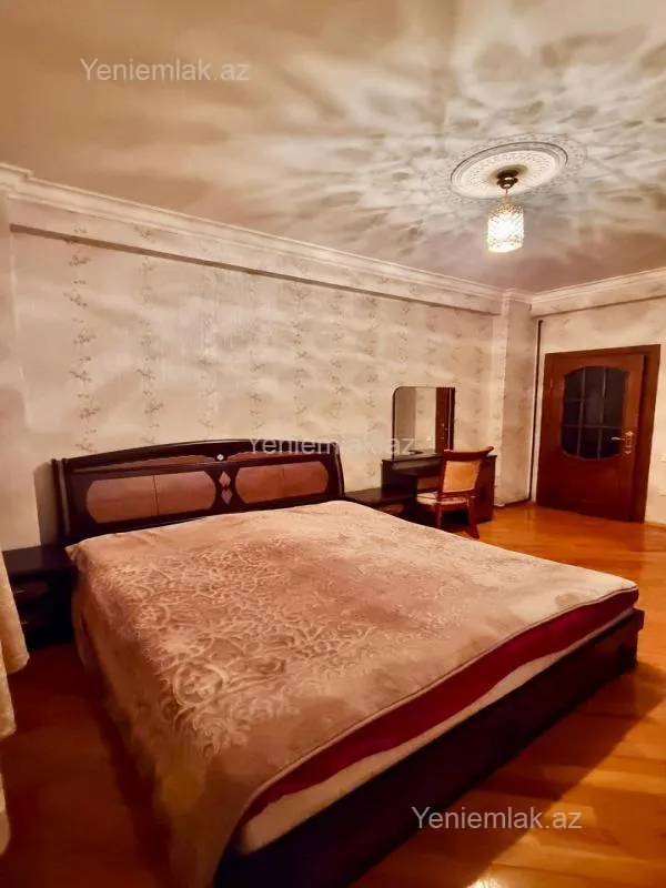 Satılır 3 otaqlı yeni tikili 92 m²