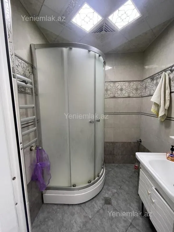 Satılır 3 otaqlı köhnə tikili 72 m²