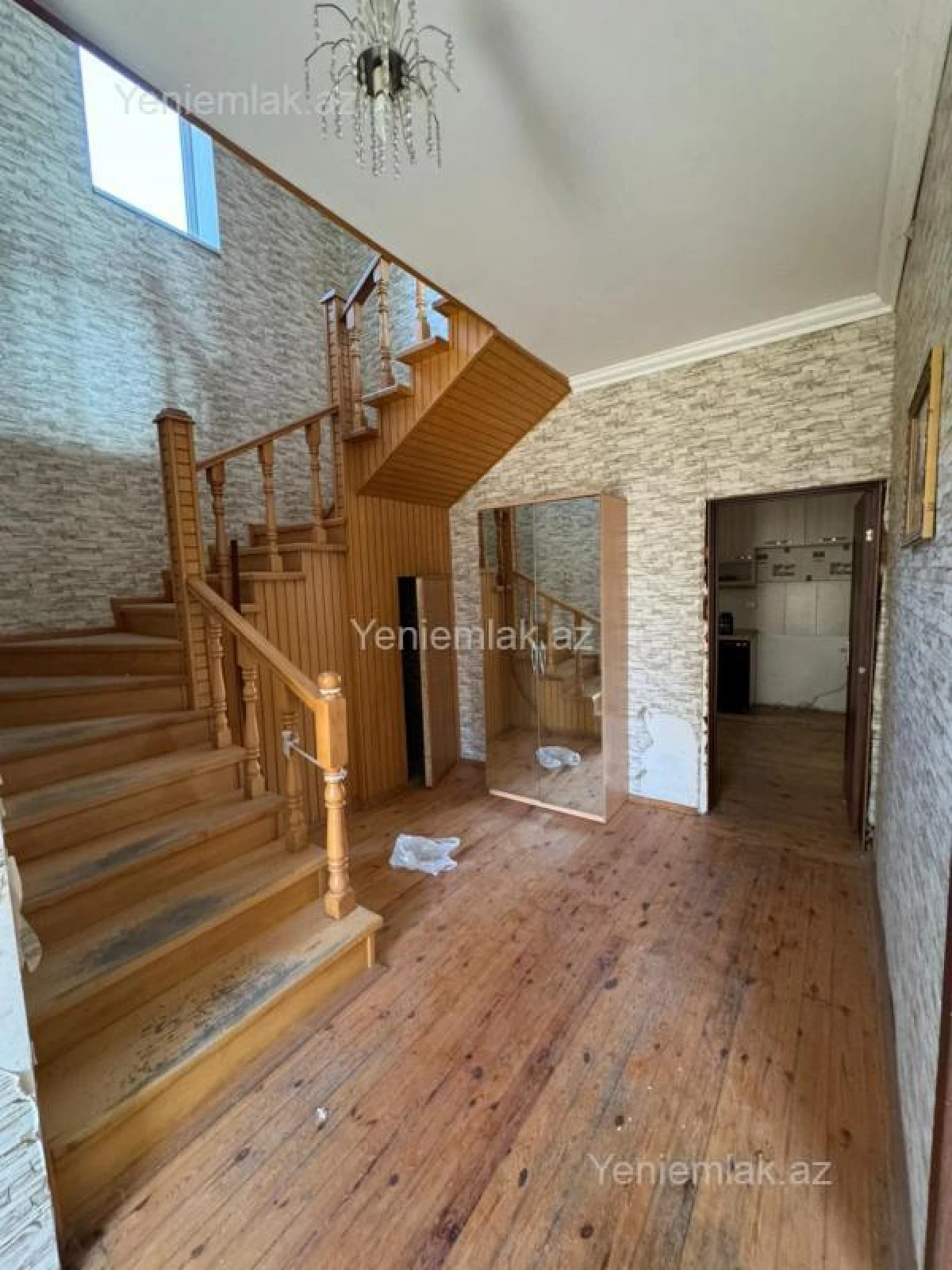 Satılır 4 otaqlı həyət evi 150 m²