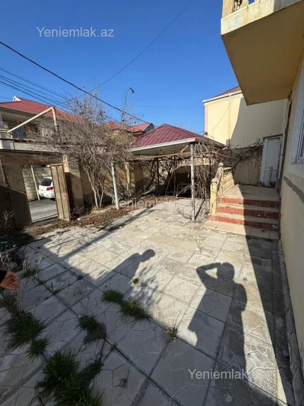 Satılır 4 otaqlı həyət evi 150 m²