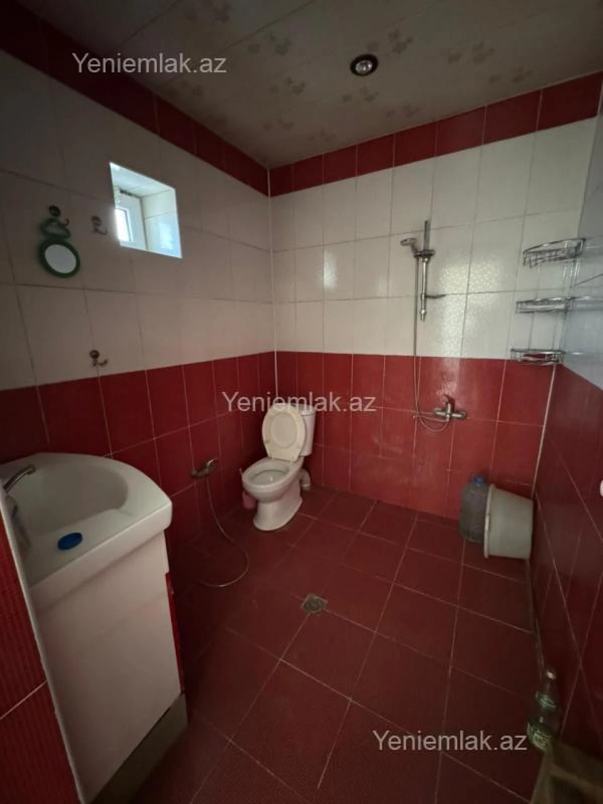 Satılır 4 otaqlı həyət evi 150 m²