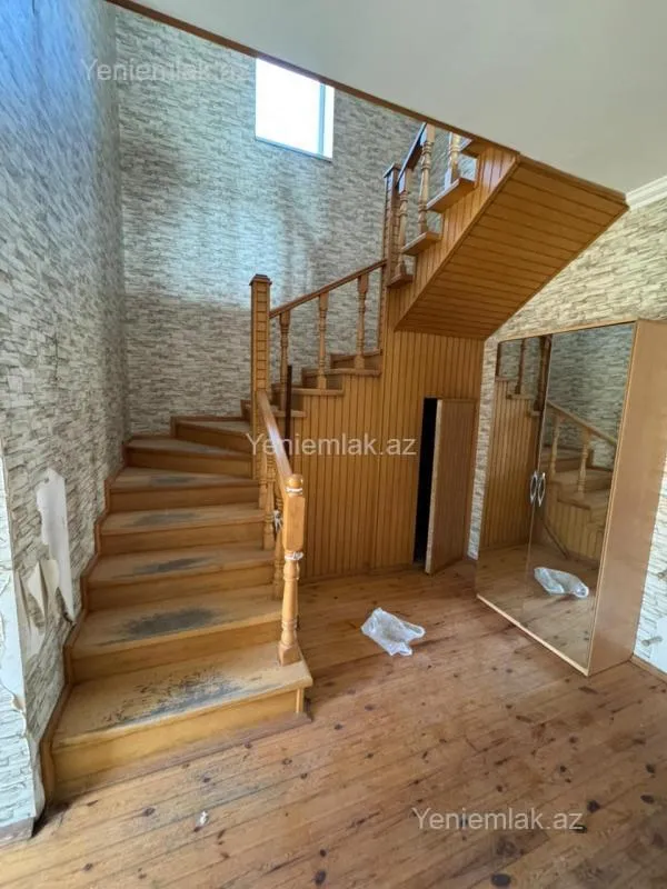 Satılır 4 otaqlı həyət evi 150 m²
