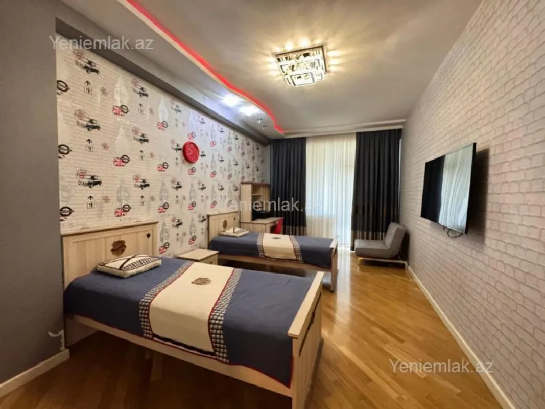 Satılır 4 otaqlı yeni tikili 218 m²