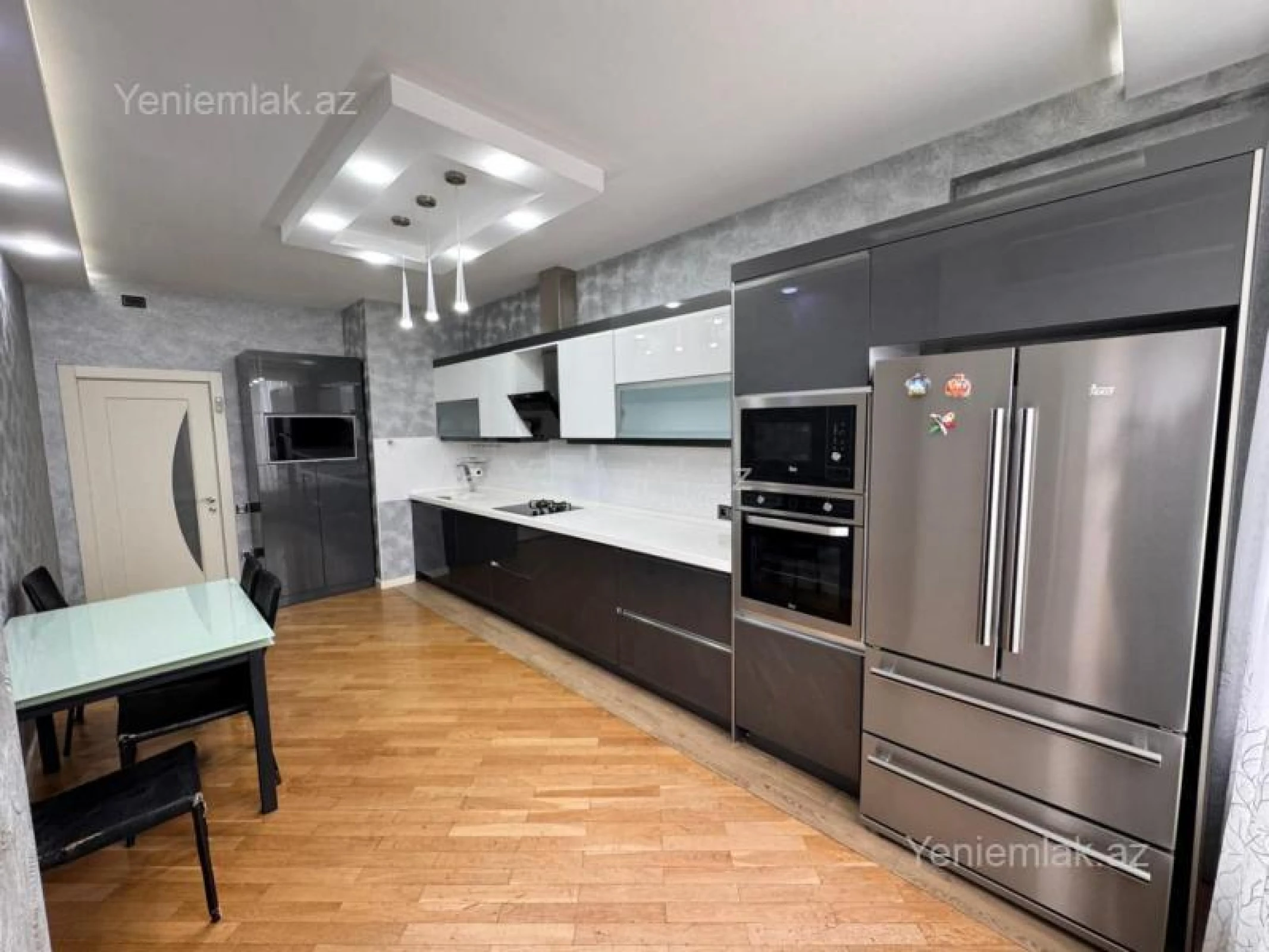 Satılır 4 otaqlı yeni tikili 218 m²