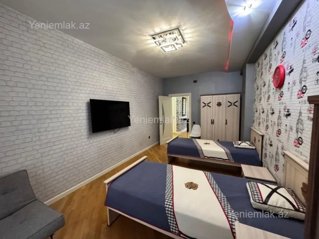 Satılır 4 otaqlı yeni tikili 218 m²