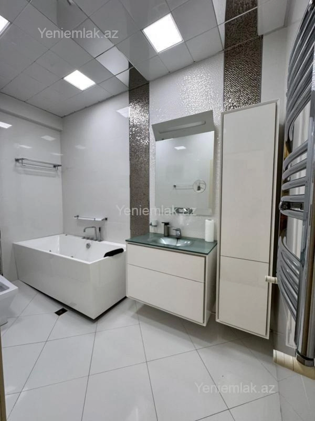 Satılır 4 otaqlı yeni tikili 218 m²