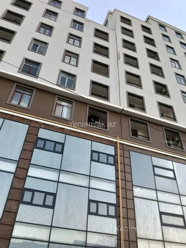 Satılır 2 otaqlı yeni tikili 80 m²