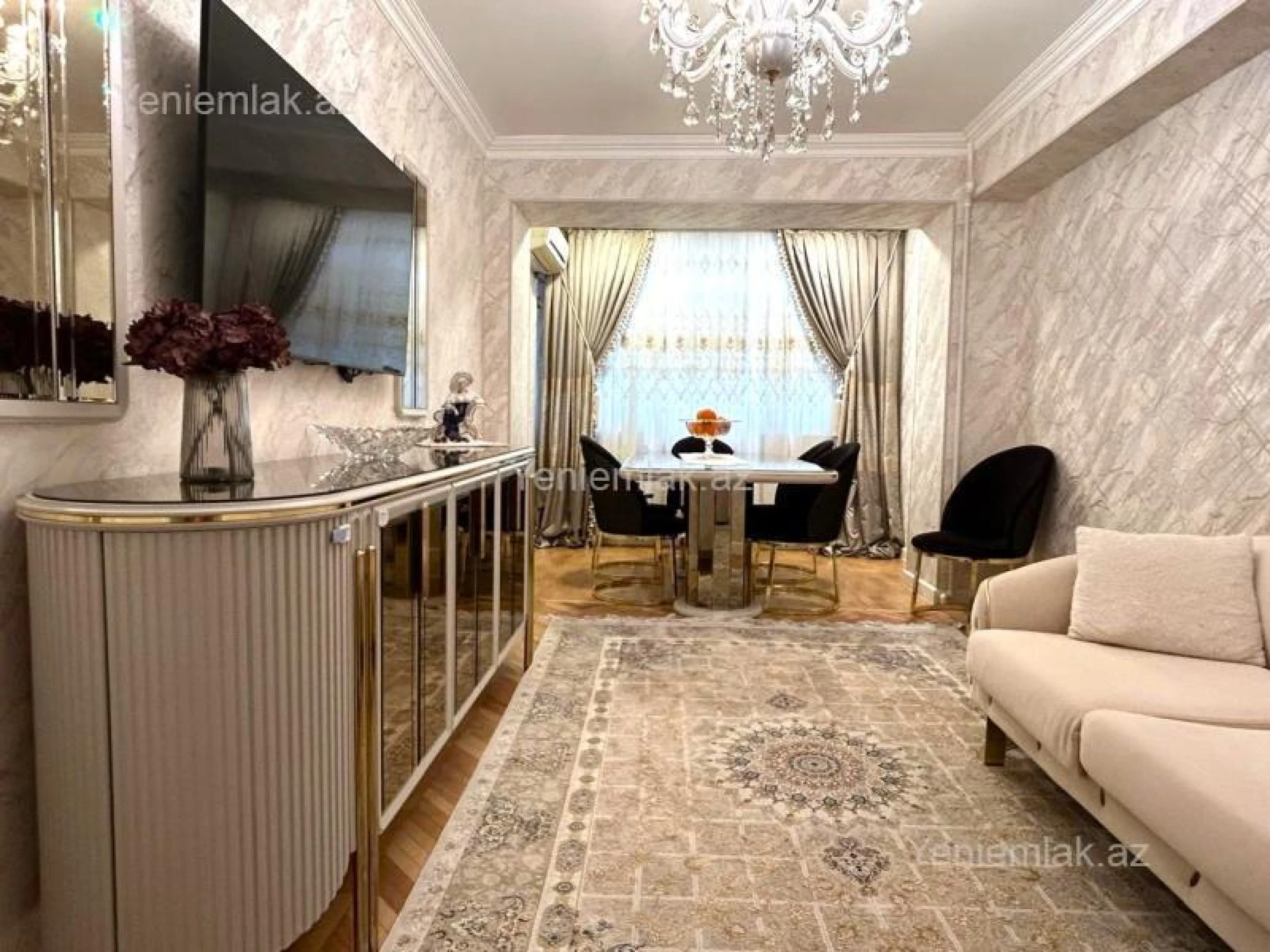 Satılır 2 otaqlı köhnə tikili 70 m²