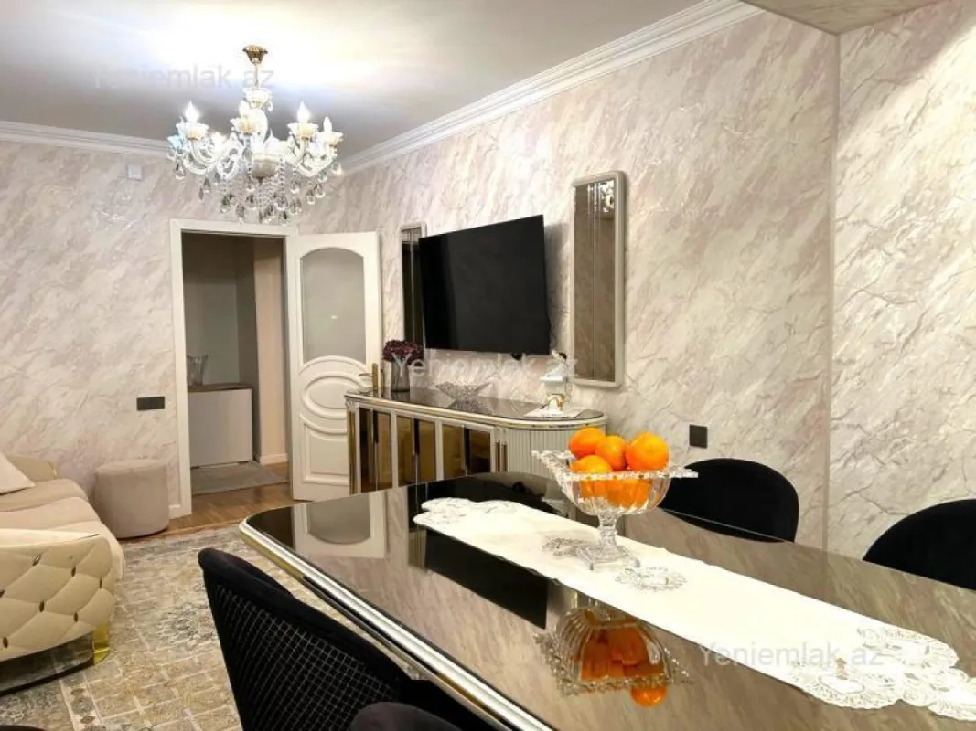 Satılır 2 otaqlı köhnə tikili 70 m²