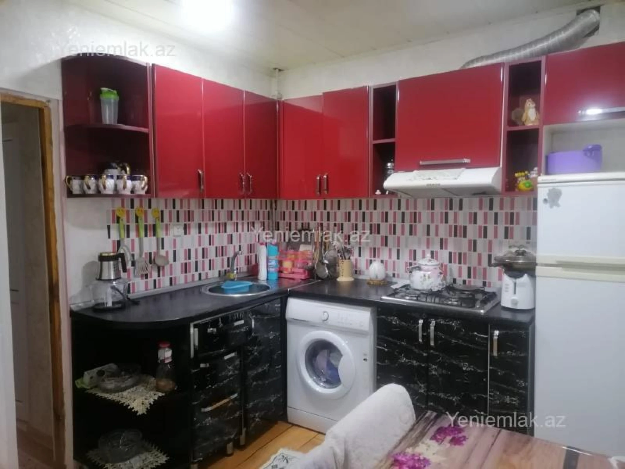 Satılır 3 otaqlı köhnə tikili 65 m²
