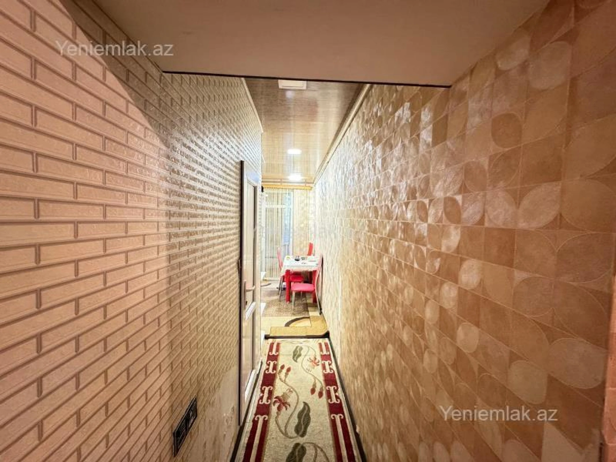 Satılır 4 otaqlı köhnə tikili 110 m²