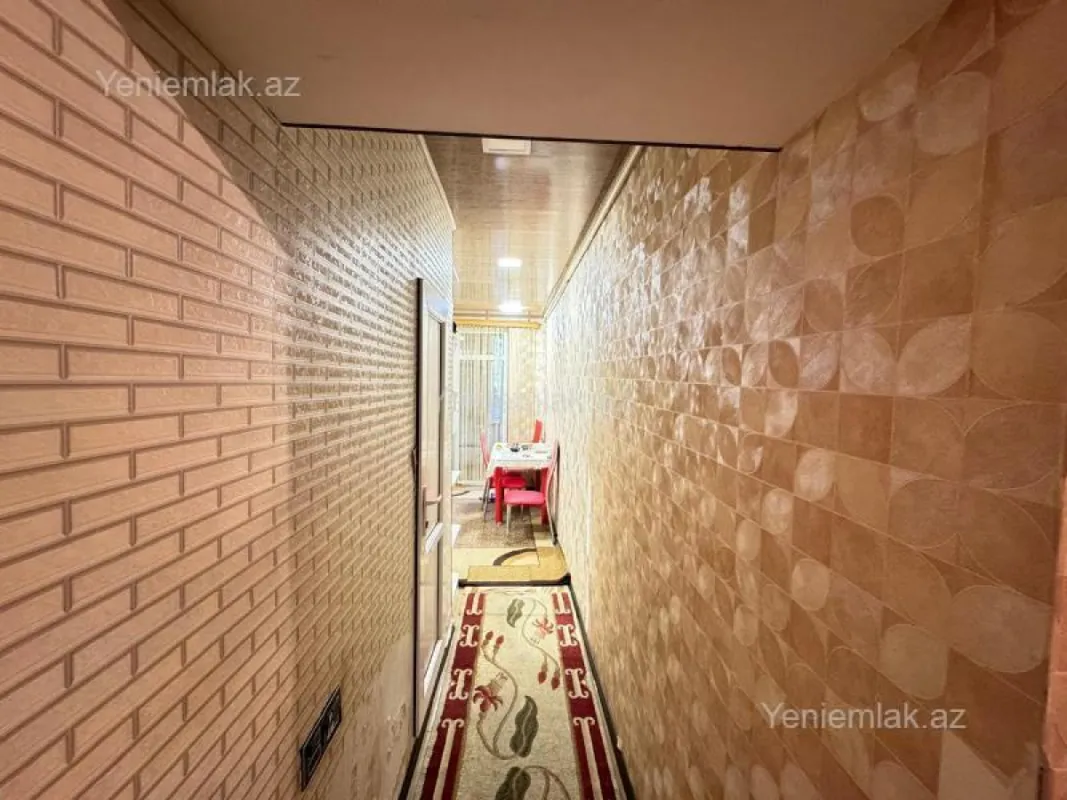 Satılır 4 otaqlı köhnə tikili 110 m²