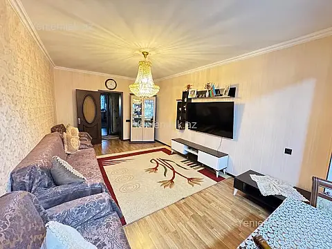 Satılır 4 otaqlı köhnə tikili 110 m² — Bakı, Nizami 4 otaq 110.00 m²