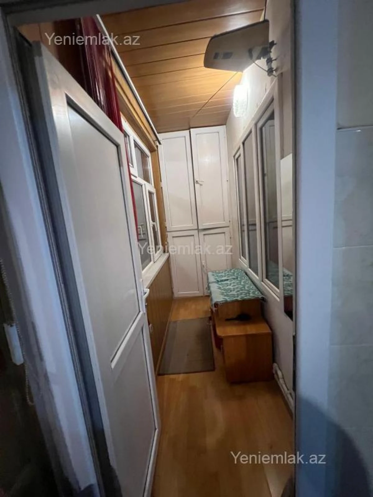 Satılır 3 otaqlı köhnə tikili 90 m²