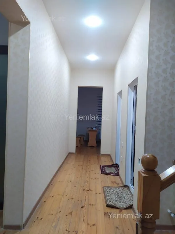 Satılır 4 otaqlı həyət evi 200 m²