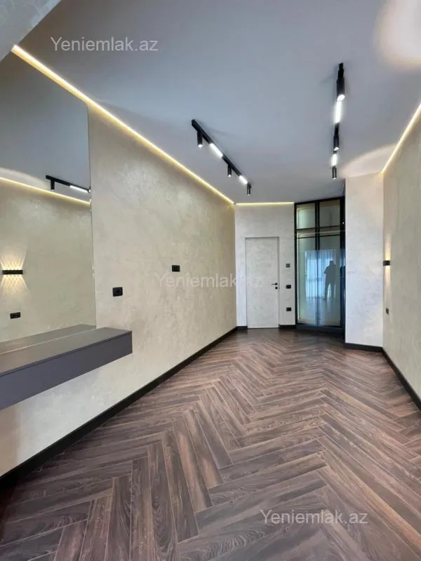 Satılır 2 otaqlı yeni tikili 68 m²