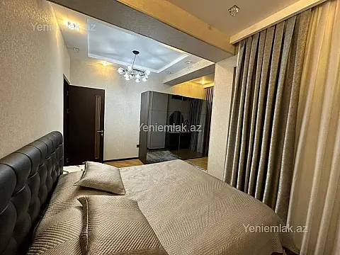 Satılır 3 otaqlı yeni tikili 110 m²