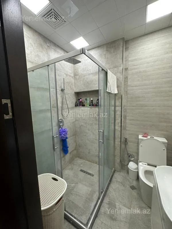 Satılır 3 otaqlı yeni tikili 110 m²