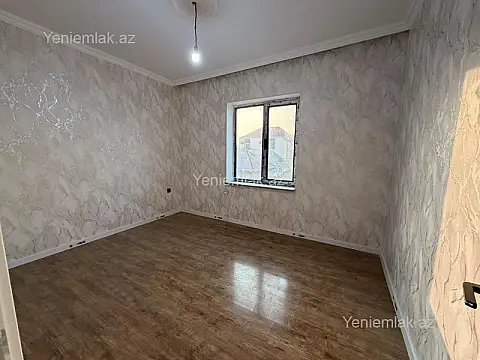 Satılır 5 otaqlı həyət evi 180 m²