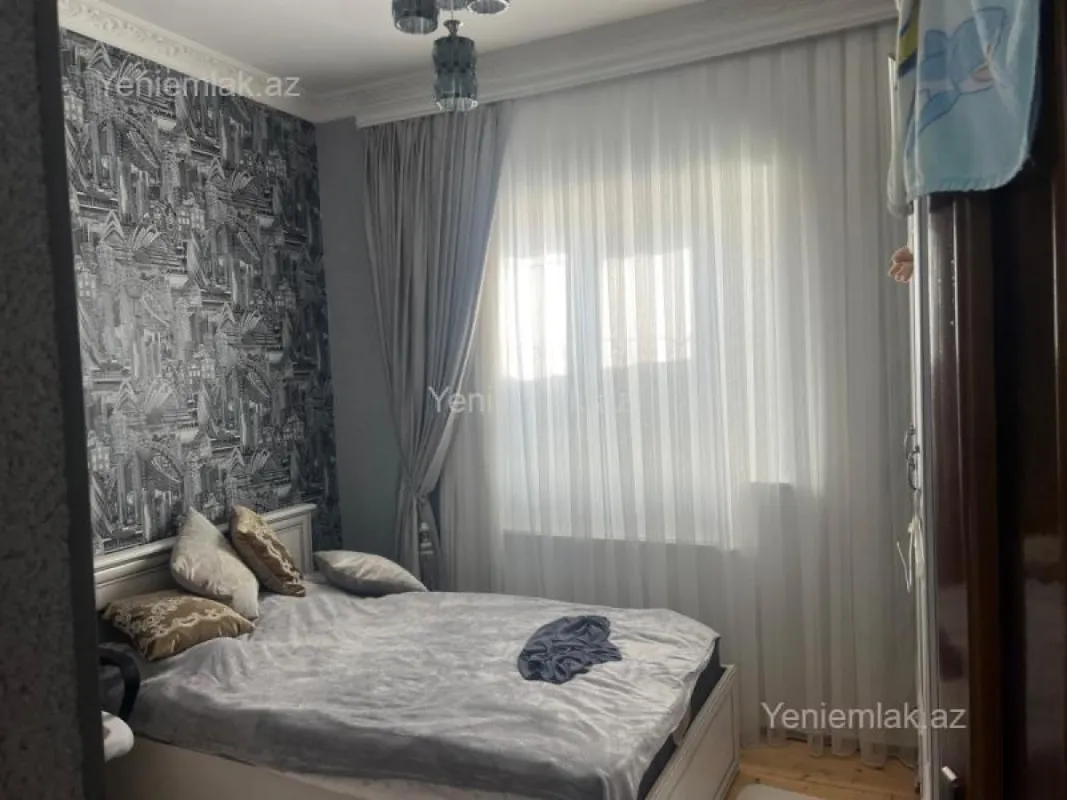 Satılır 4 otaqlı həyət evi 170 m²