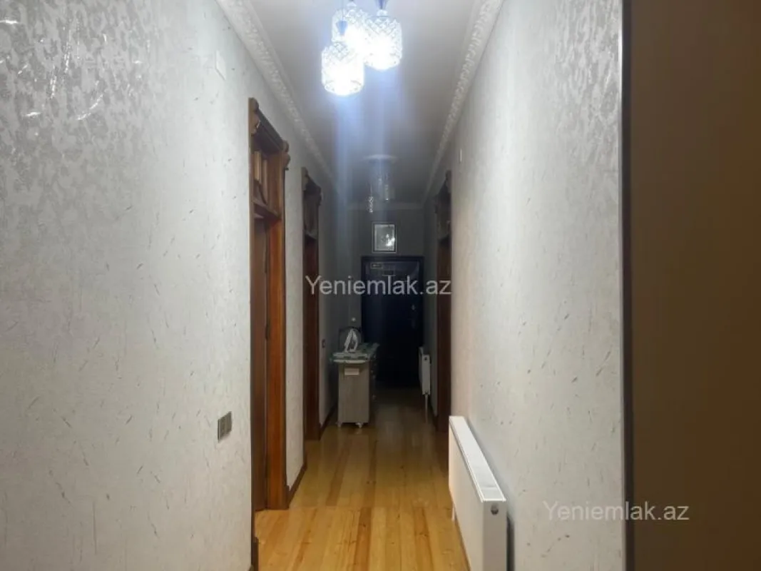 Satılır 4 otaqlı həyət evi 170 m²