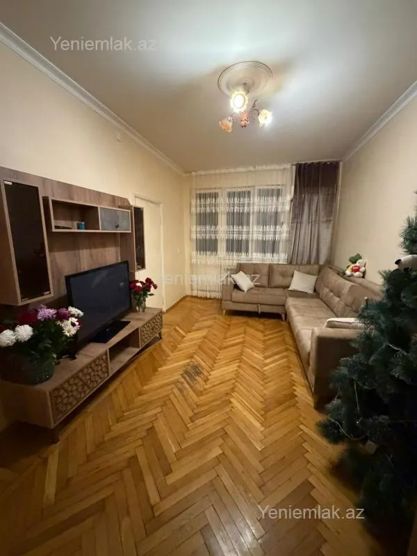 Satılır 2 otaqlı yeni tikili 60 m²