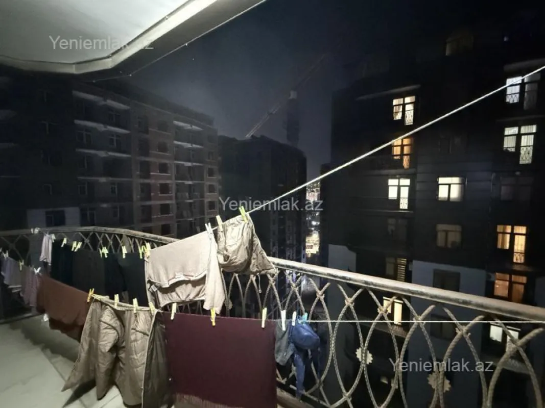 Satılır 3 otaqlı yeni tikili 129.8 m²