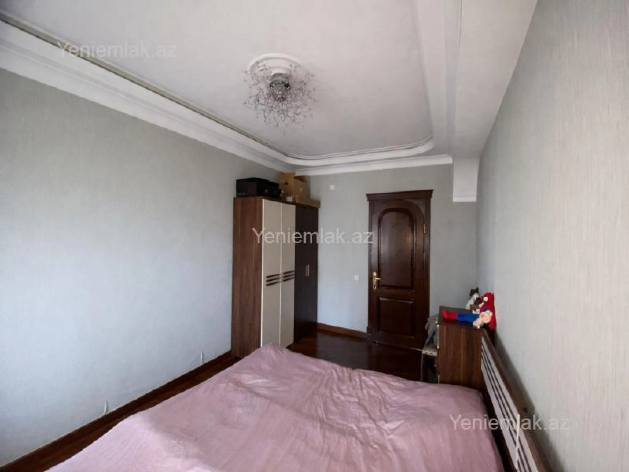 Satılır 3 otaqlı yeni tikili 140 m²