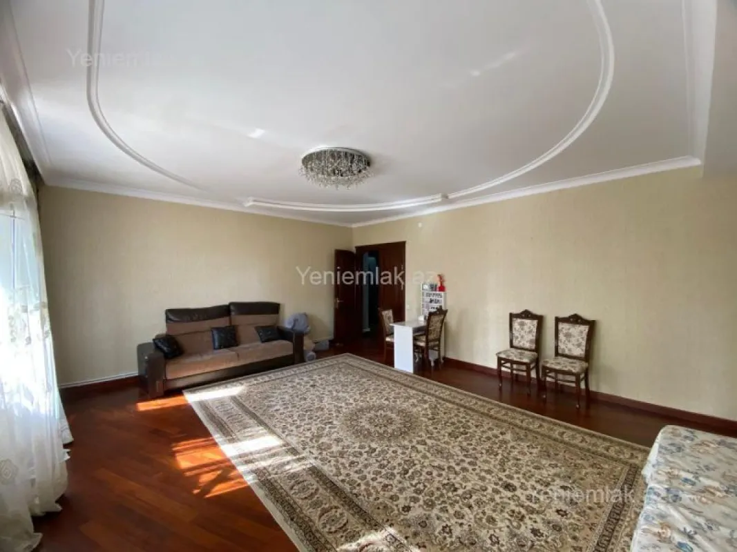 Satılır 3 otaqlı yeni tikili 140 m²