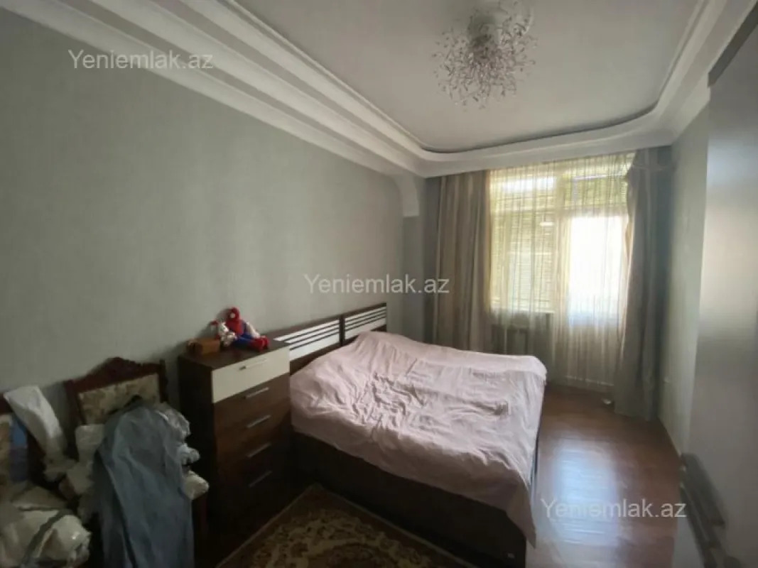 Satılır 3 otaqlı yeni tikili 140 m²