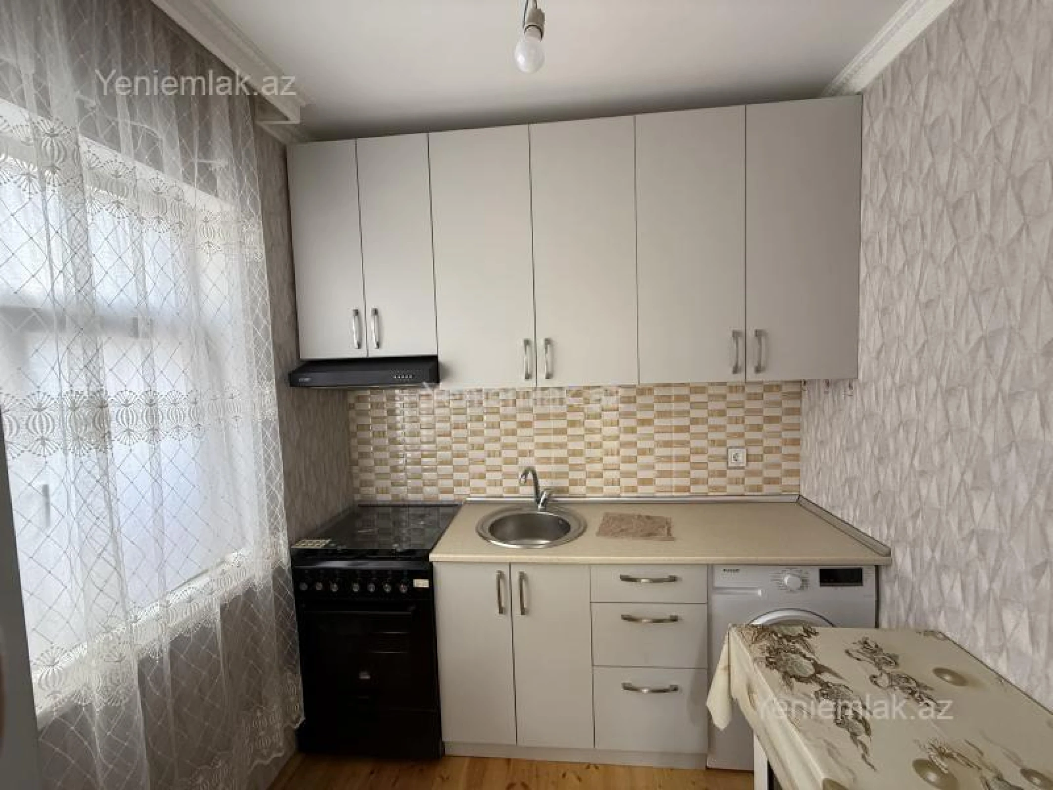 Satılır 3 otaqlı həyət evi 65 m²