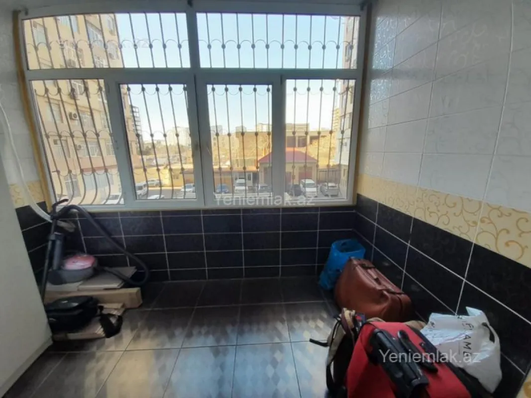 Satılır 3 otaqlı yeni tikili 135 m²