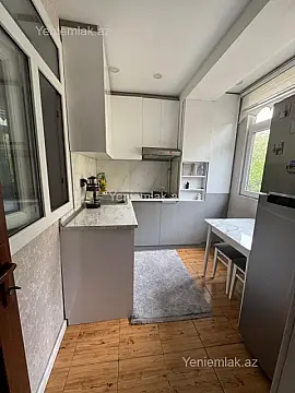 Satılır 3 otaqlı köhnə tikili 65 m²