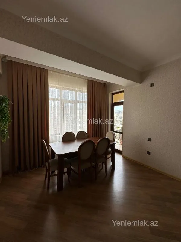 Satılır 3 otaqlı yeni tikili 120 m²
