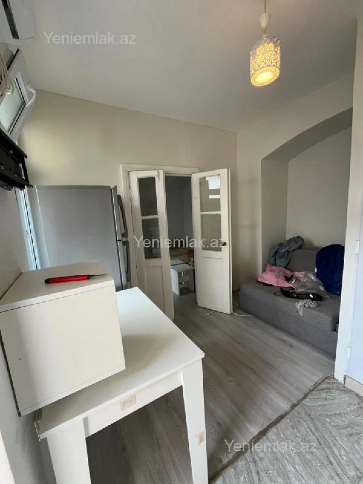 Satılır 2 otaqlı köhnə tikili 35 m²