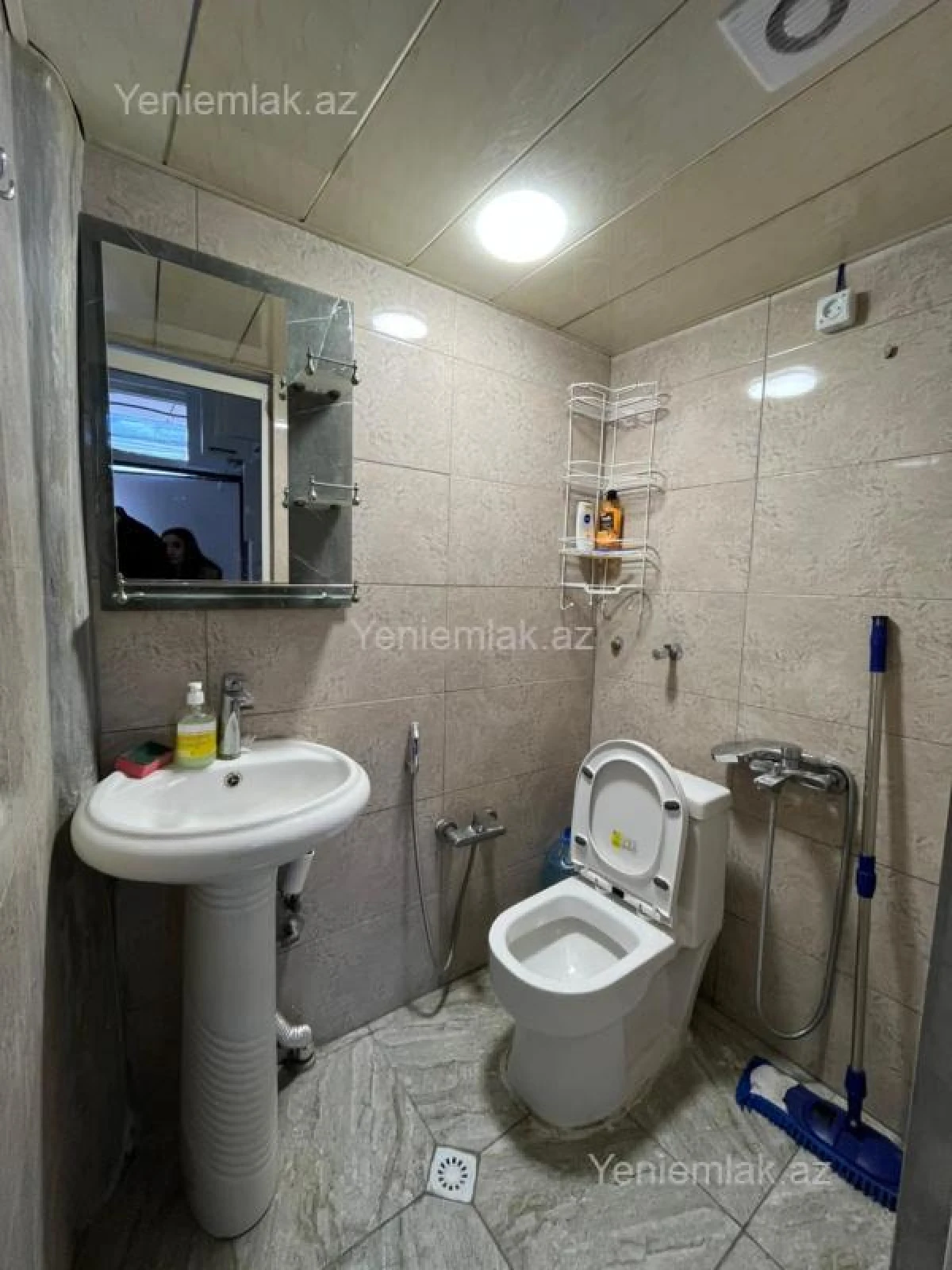 Satılır 2 otaqlı köhnə tikili 35 m²