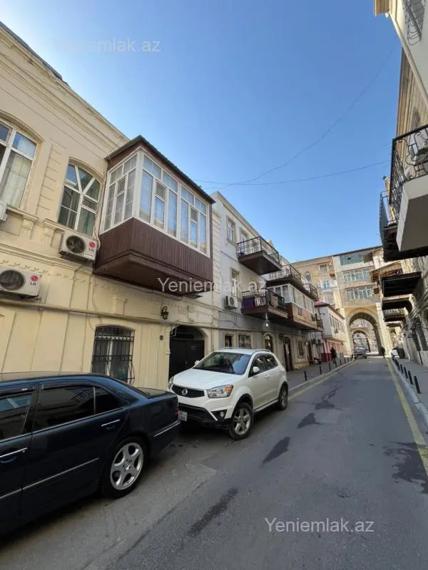 Satılır 2 otaqlı köhnə tikili 35 m²