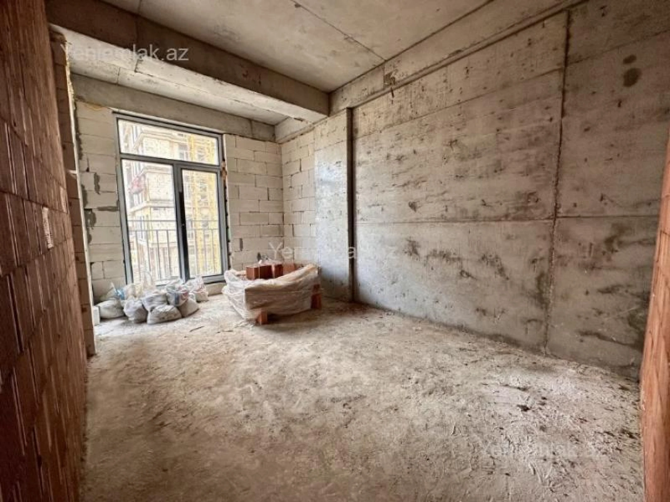 Satılır 3 otaqlı yeni tikili 118 m²