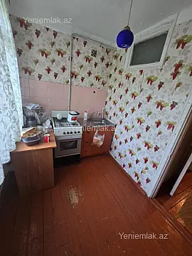 Satılır 1 otaqlı köhnə tikili 35 m²
