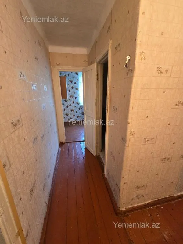 Satılır 1 otaqlı köhnə tikili 35 m²