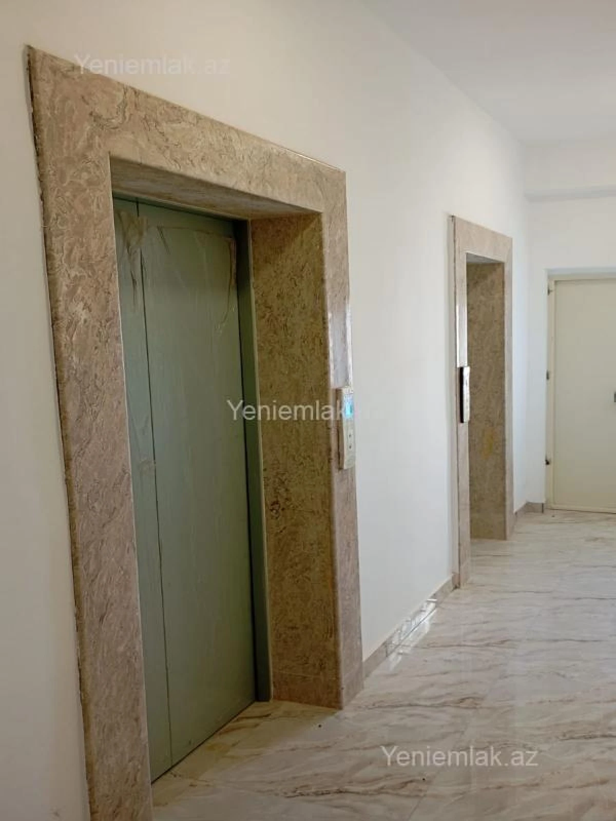 Satılır 3 otaqlı yeni tikili 115 m²
